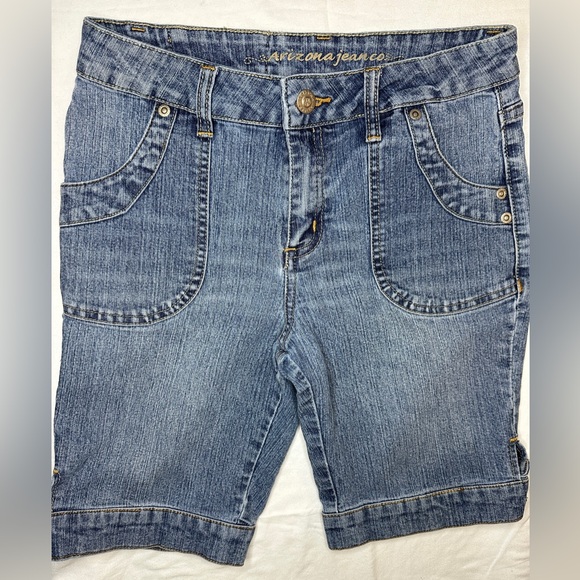 Arizona Jeans Co. Denim Capri Pants. Girls Size 12 Reg. - Picture 3 of 5